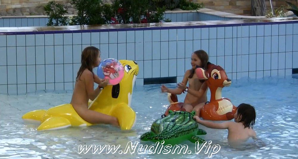 [Image: Aqua-Extravaganza-1-Nude-Teen-3.jpg]