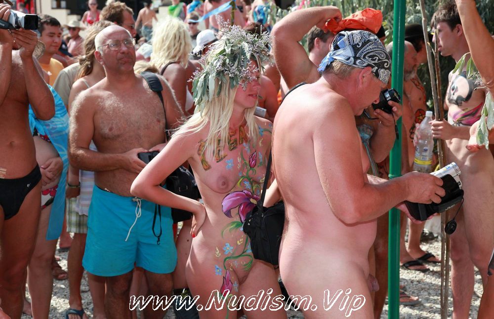 [Image: Neptune-Painting-Couple-Purenudism-Images-2.jpg]