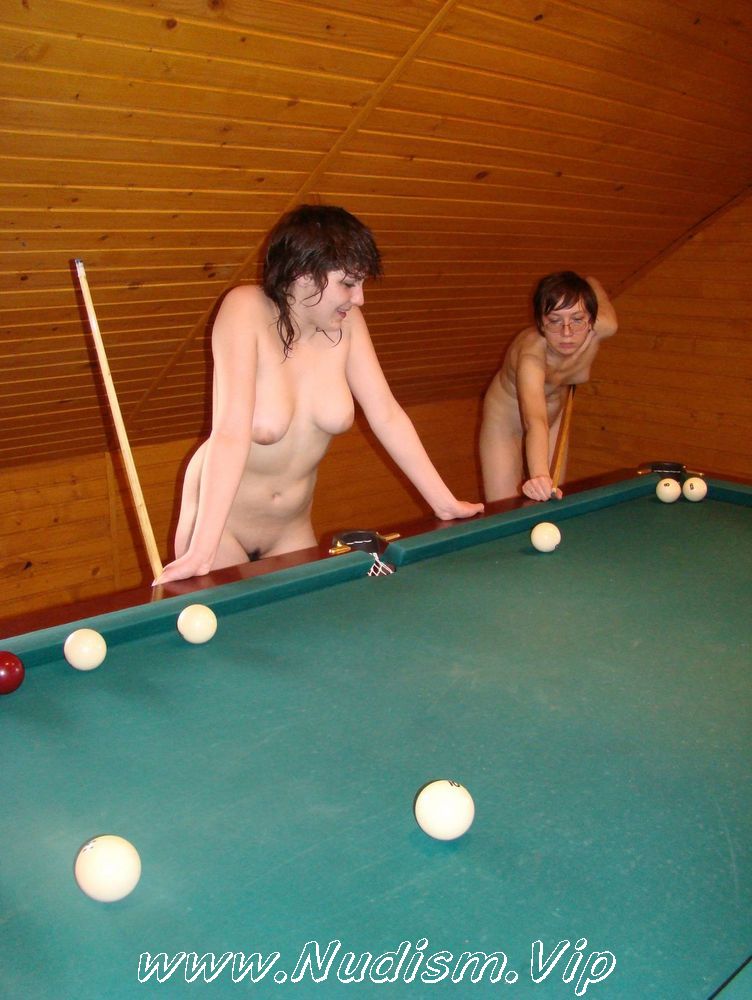 [Image: Pure-Nudism-Gallery-Naturist-Girls-Pool-Gaming-1.jpg]