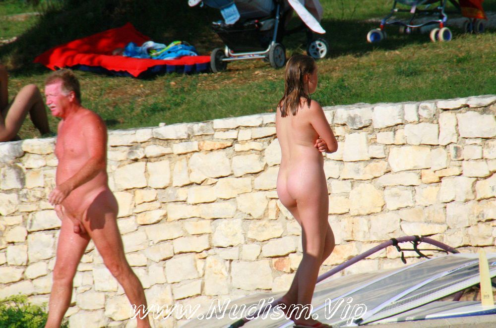 [Image: Pure-Nudism-Images-Ula-FKK-Young-Sisters-Day-2.jpg]