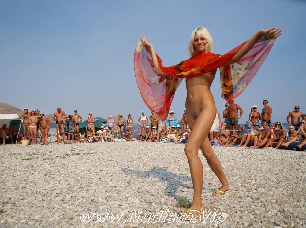 [Image: Pure-Nudism-Pics-Nudist-Dance-Family-Show-2.jpg]