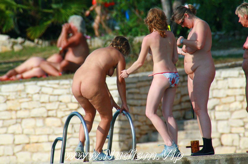 [Image: Pure-Nudism-Ula-FKK-Exploration-Family-2.jpg]
