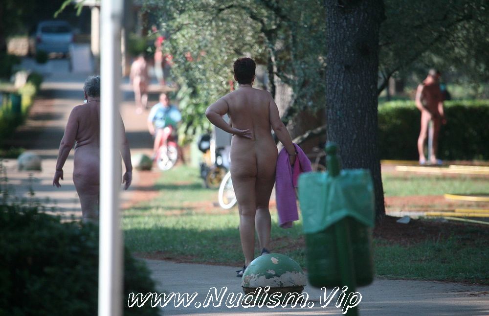 [Image: Purenudism-Gallery-Park-Side-Street-Pass-Bys-1.jpg]