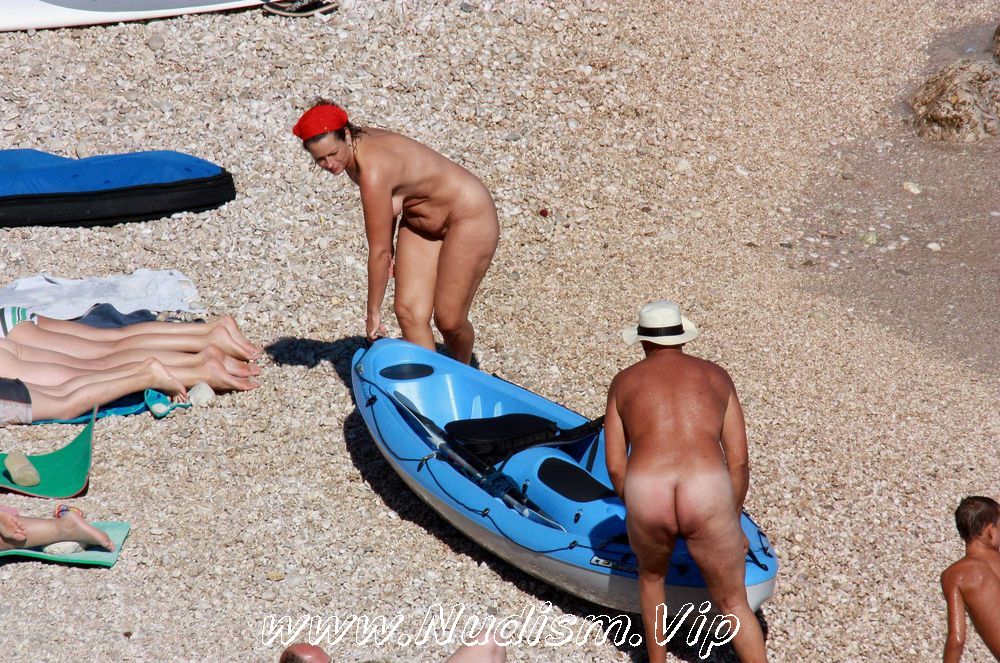 [Image: Purenudism-Images-Get-In-Waters-for-Boating-2.jpg]