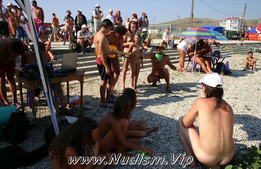 [Image: Purenudism-Images-Nude-Party-By-The-Steps-1.jpg]