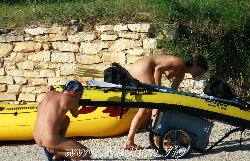 [Image: Rafting-Team-Excursions-Pure-Nudism-2.jpg]