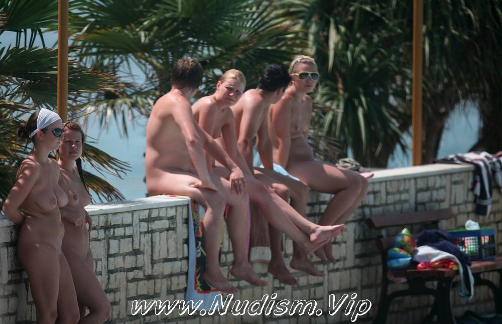 [Image: The-Nudist-Ledge-Group-Purenudism-Photos-3.jpg]